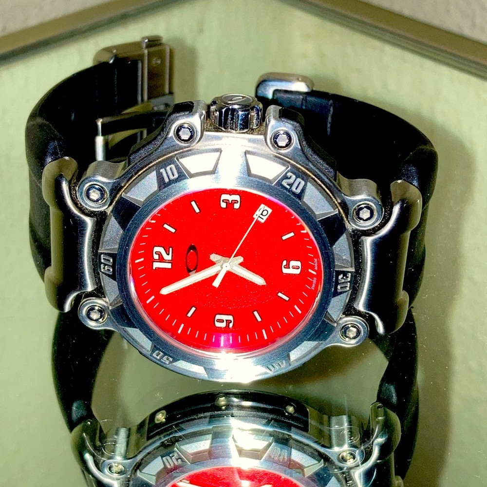 Men’s Oakley Crankcase Watch!!  Like new and in Pristine condition!